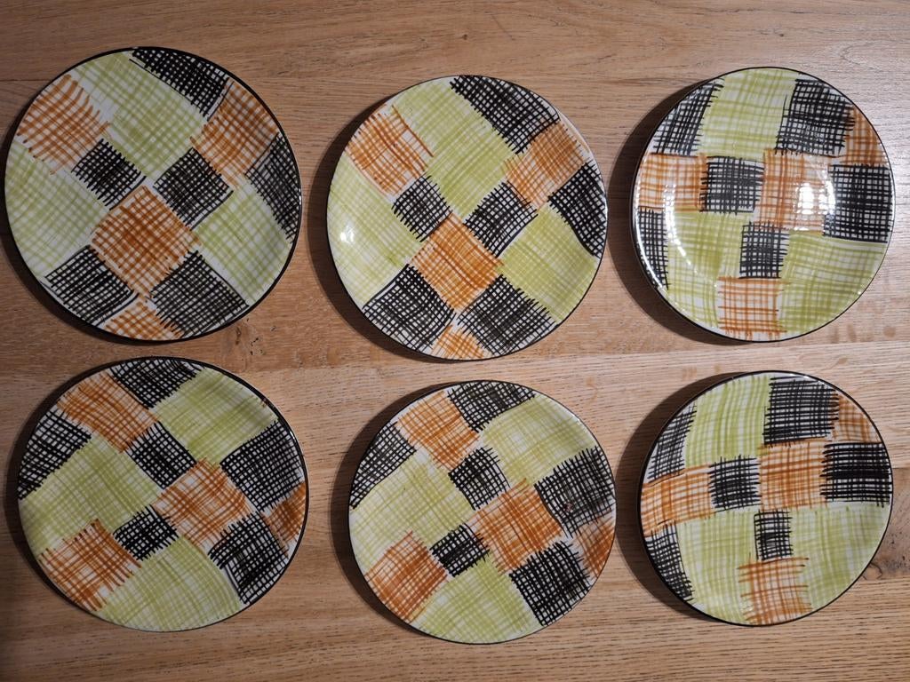 11 assiettes Sarreguemines et Digoin, Ophalen