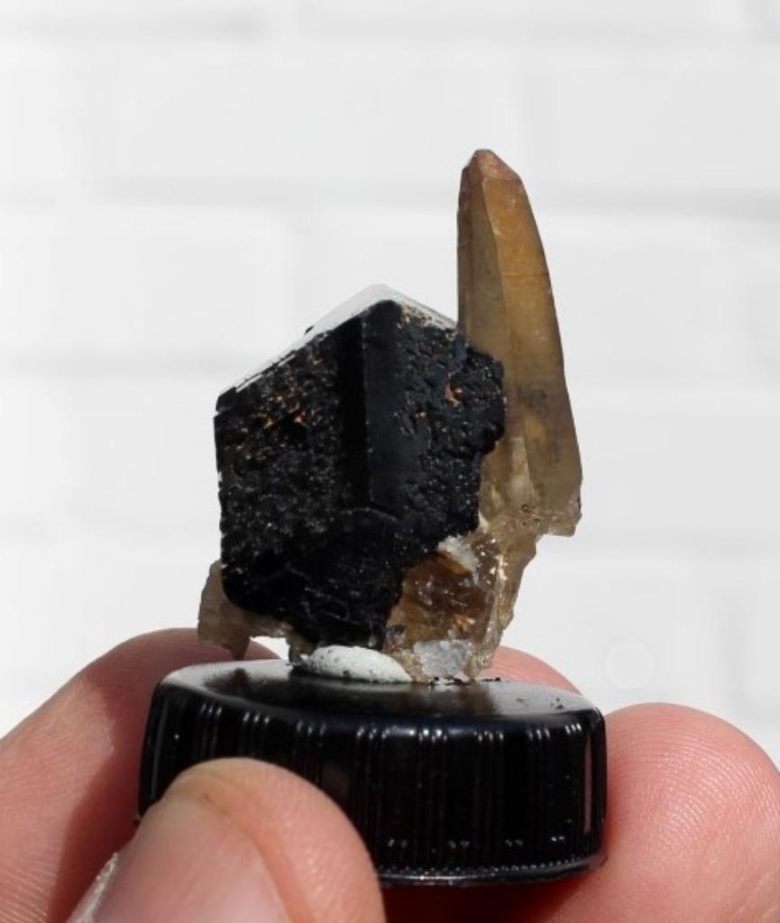 TOURMALINE et QUARTZ FUMÉ d'Erongo en NAMIBIE, Enlèvement ou Envoi, Minéral
