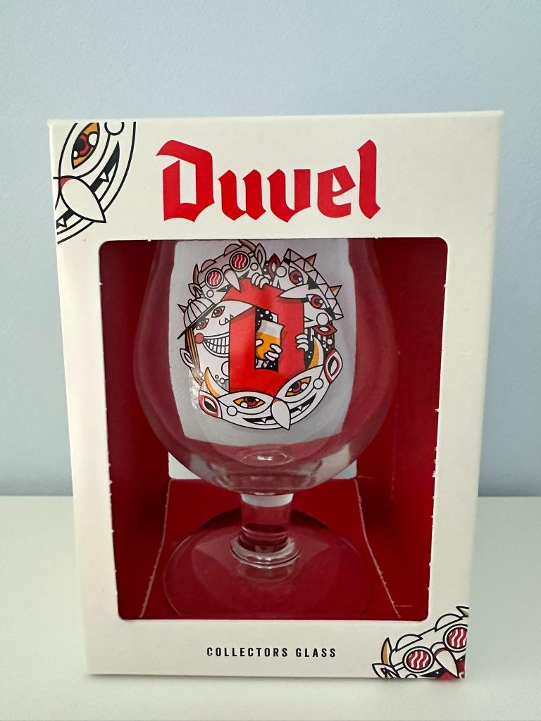 Collection d'art en verre DUVEL PATRICK CROES dans sa vitrin, Enlèvement ou Envoi, Neuf, Verre à bière