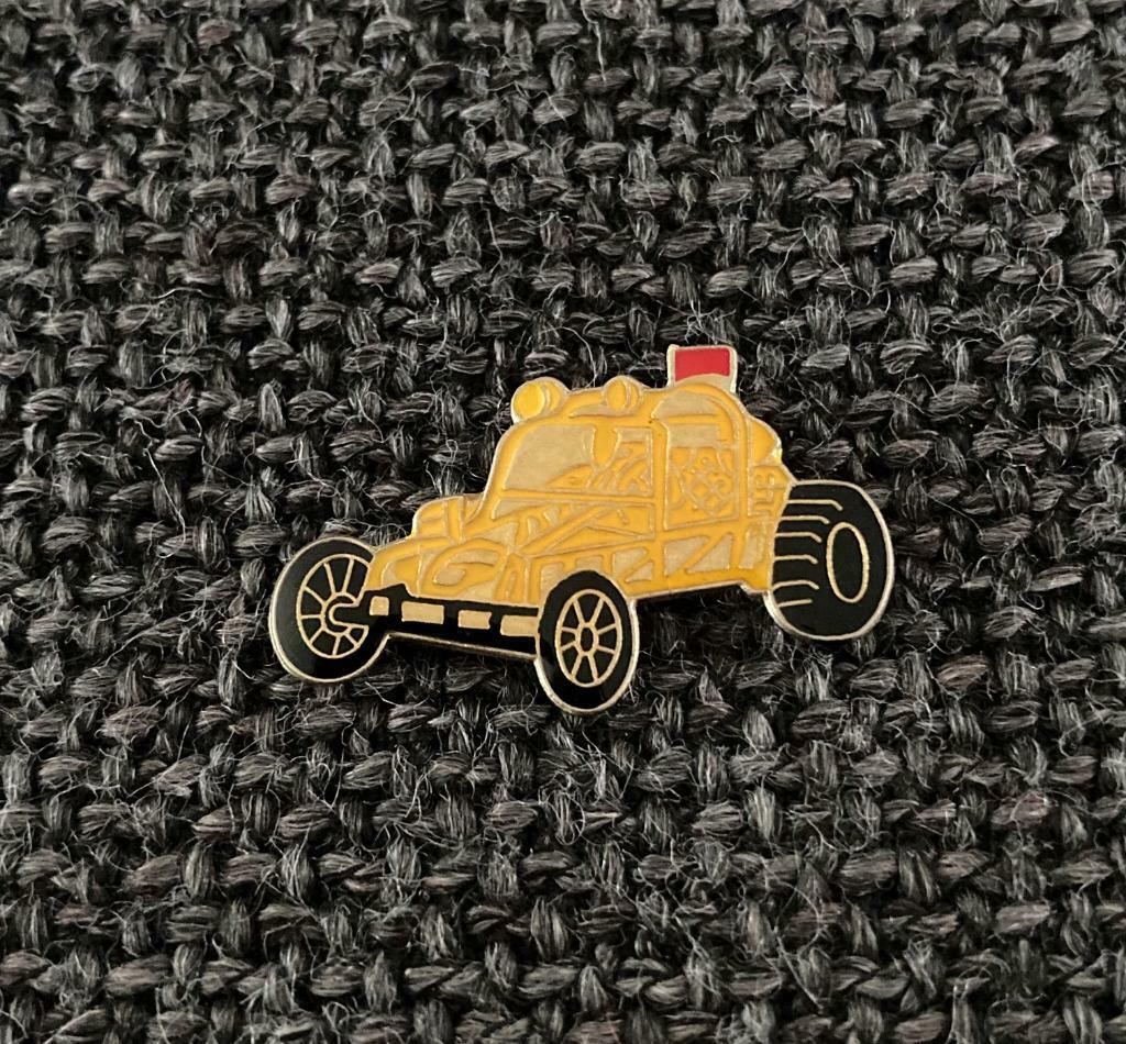 PIN - BUGGY - CAR - VOITURE - AUTO, Verzenden, Gebruikt, Transport, Speldje of Pin