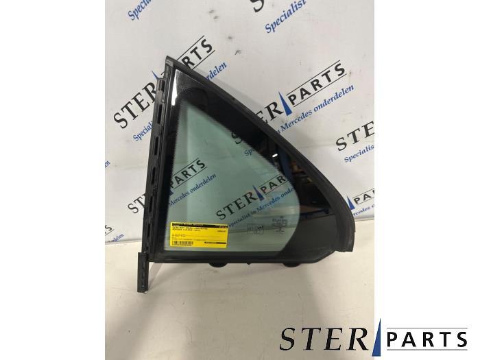 Vitre supplémentaire 4portes arrière gauche d'un Mercedes, Autos : Pièces & Accessoires, Vitres & Accessoires, Mercedes-Benz, Utilisé