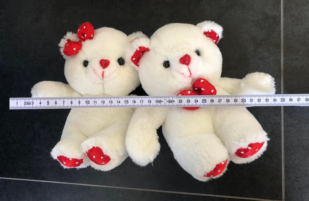 Knuffels met hartjes neus Valentijn, Ophalen of Verzenden, Zo goed als nieuw