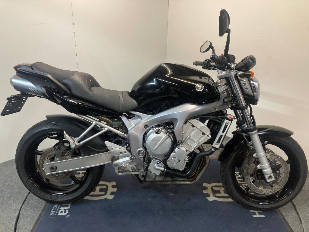Yamaha FZ 6 MY'07 réf. LS 3235, Motos, Motos | Yamaha, Entreprise, Naked bike, plus de 35 kW, 4 cylindres, Permis Moto A, Enlèvement