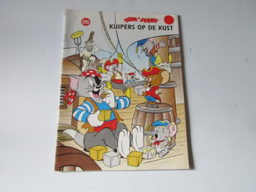 TOM & JERRY, KUIPERS OP DE KUST, Boeken, Stripverhalen, Eén stripboek, Ophalen of Verzenden, Gelezen
