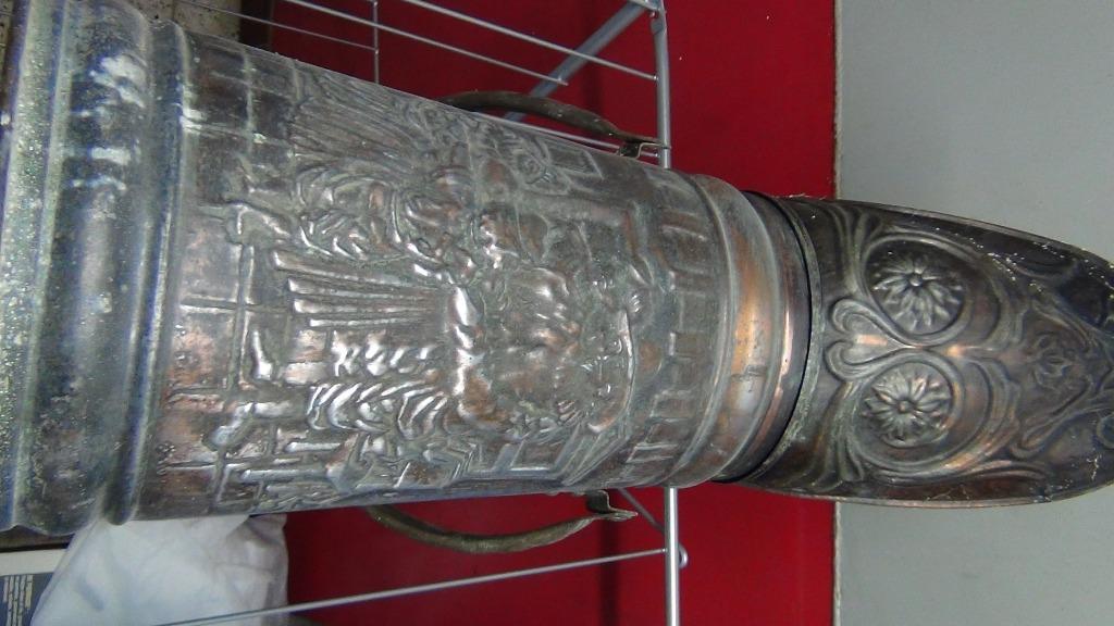 cruche en cuivre, Enlèvement, Cuivre