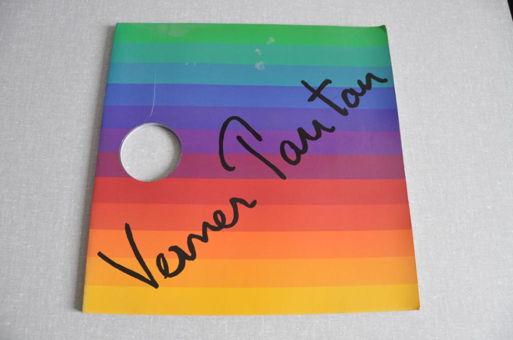 Verzamelboek Verner Panton, Enlèvement
