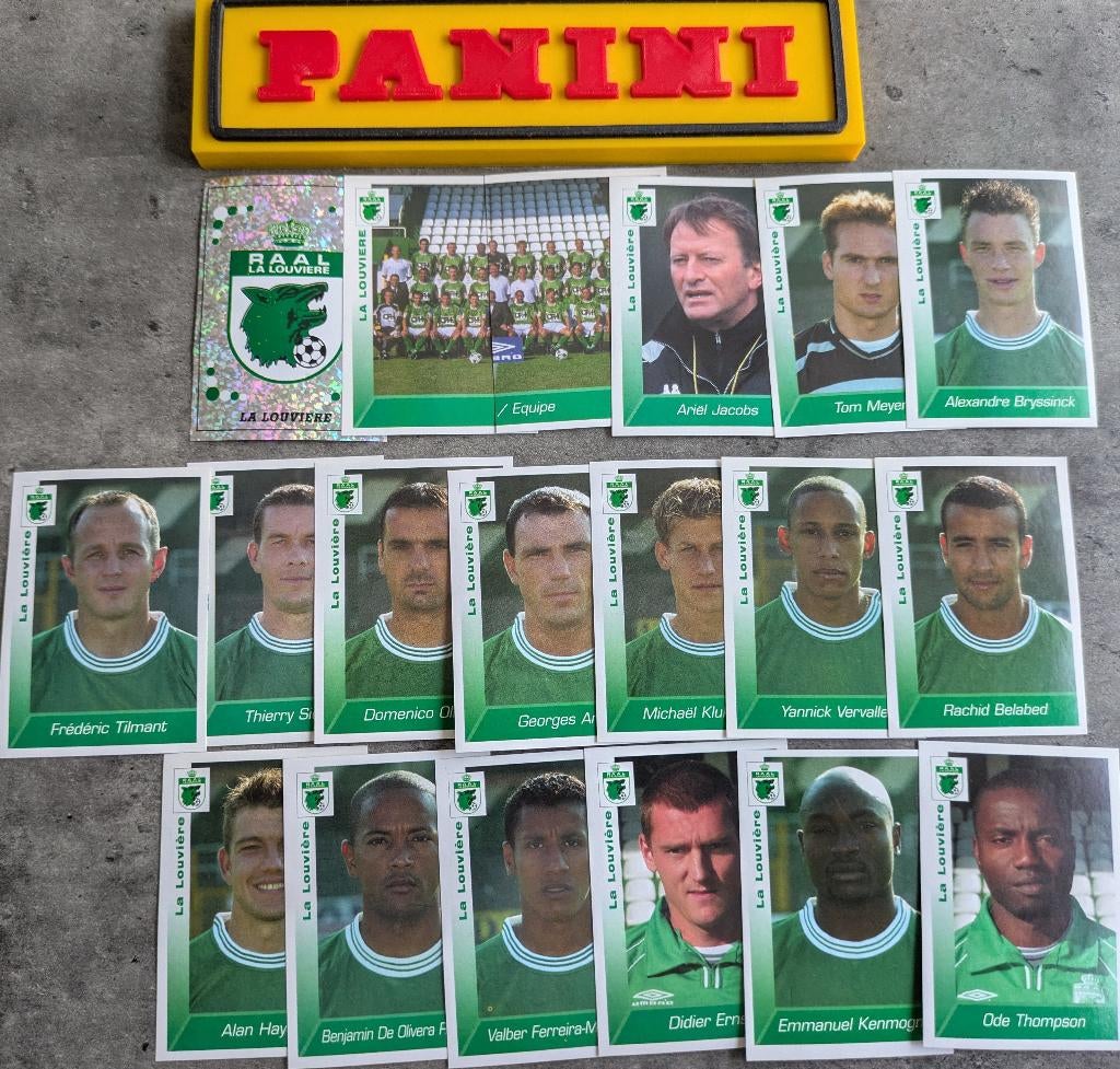 AUTOCOLLANTS PANINI 19X FOOTBALL 2003 LA LOUVIÈRE FOOTBALL, Envoi, Neuf