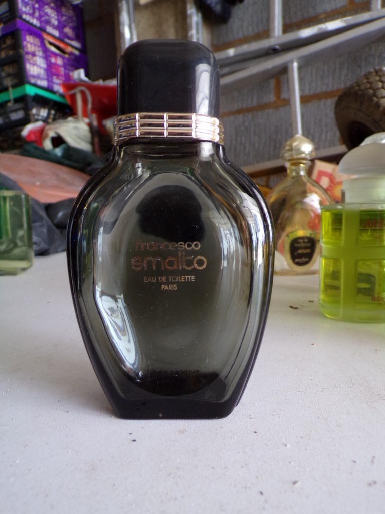 FLACON FRANCISCO SMALTO, Utilisé, Bouteille de parfum