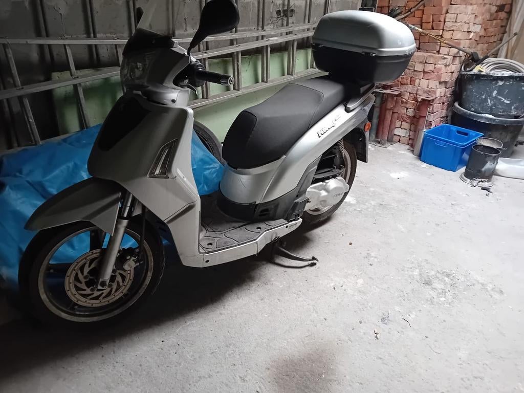..lire info .. avec papier, Enlèvement, Utilisé, Kymco