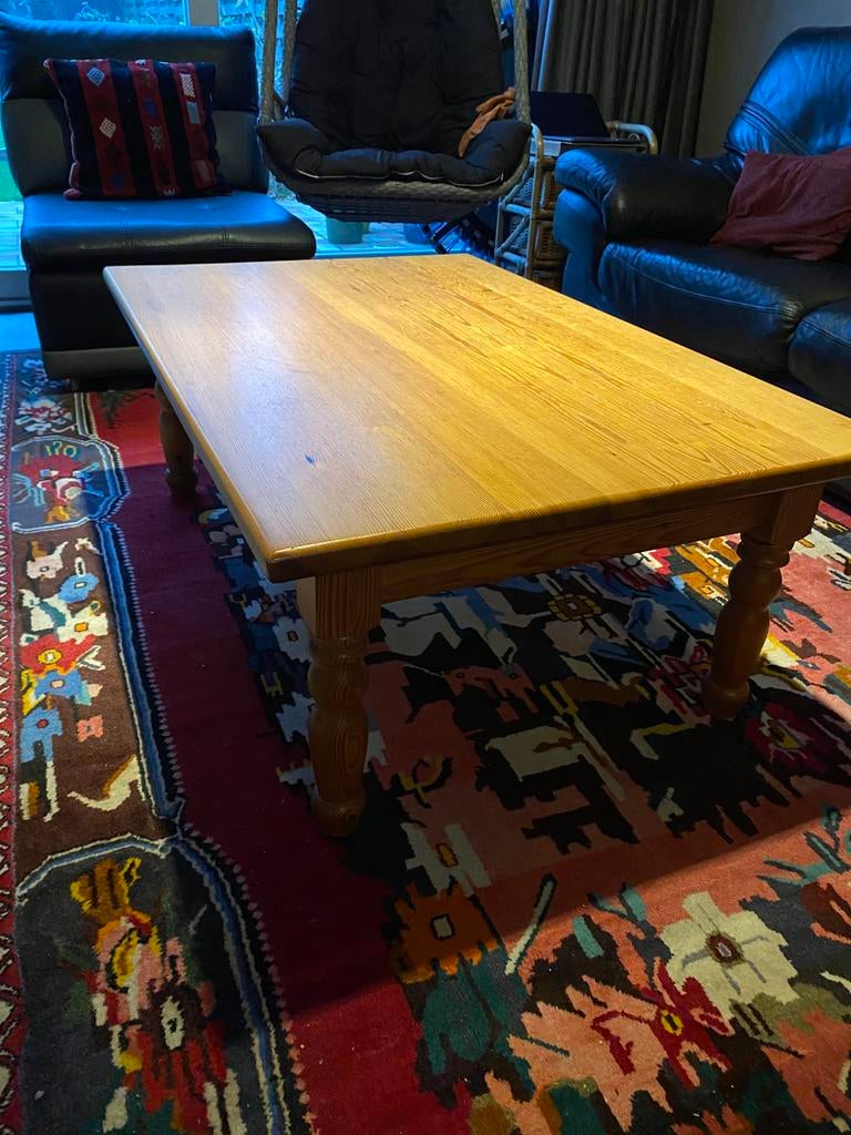 Dennenhouten salontafel, Huis en Inrichting, Tafels | Eettafels, Ophalen, Gebruikt, 100 tot 150 cm, Vierkant