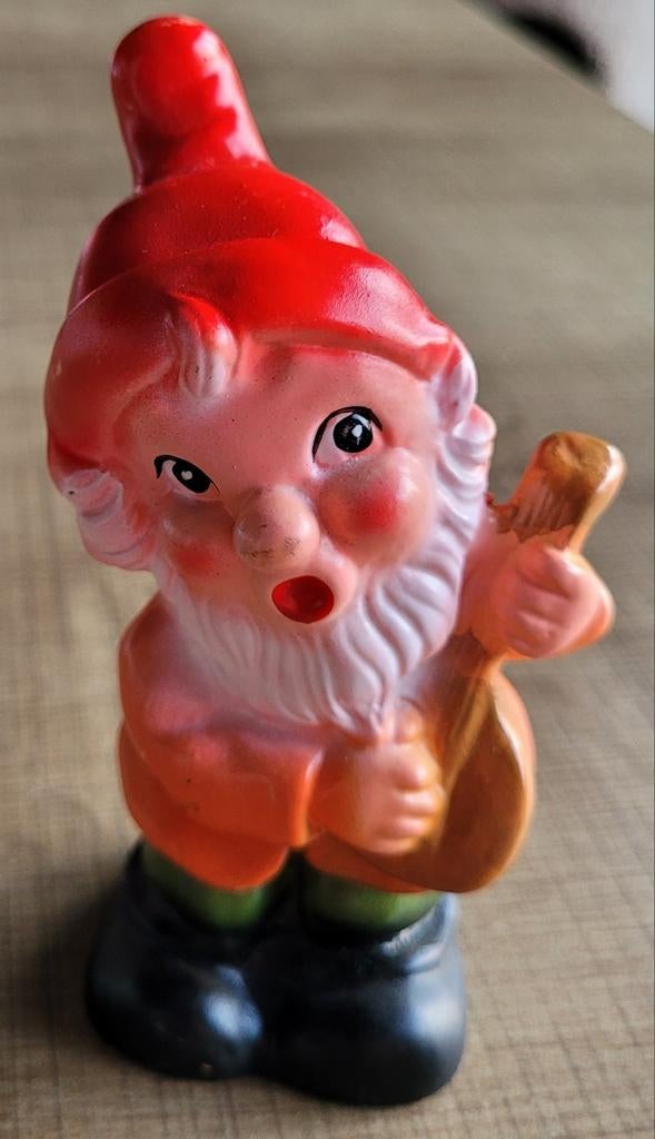 Oud, rubberen poppetje: kabouter, Verzamelen, Ophalen of Verzenden, Gebruikt