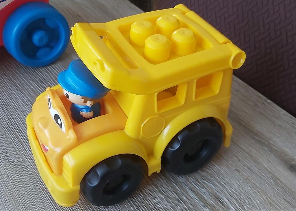 Mega Bloks, vrachtwagentje en trekkarretje., Ophalen, Gebruikt