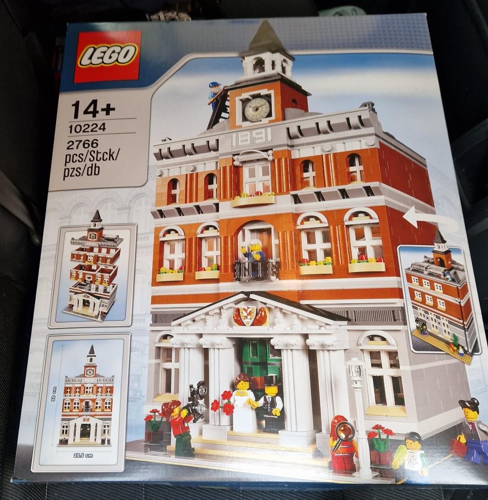 Lego 10224 Town hall, Enlèvement