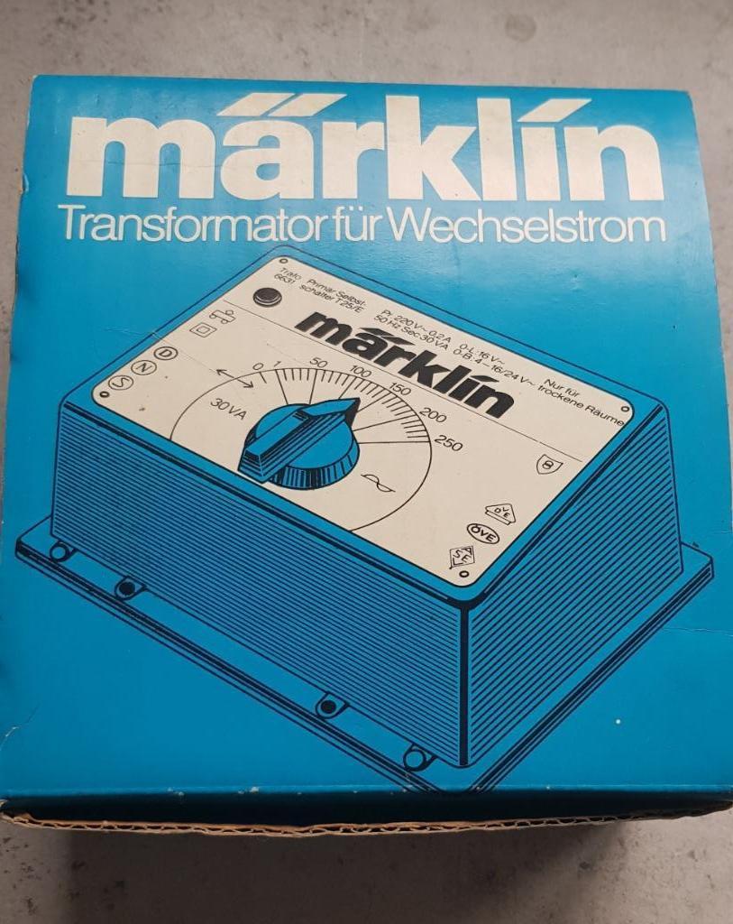Transformateur Marklin 6631, Analogique, Enlèvement ou Envoi, Courant alternatif, Comme neuf