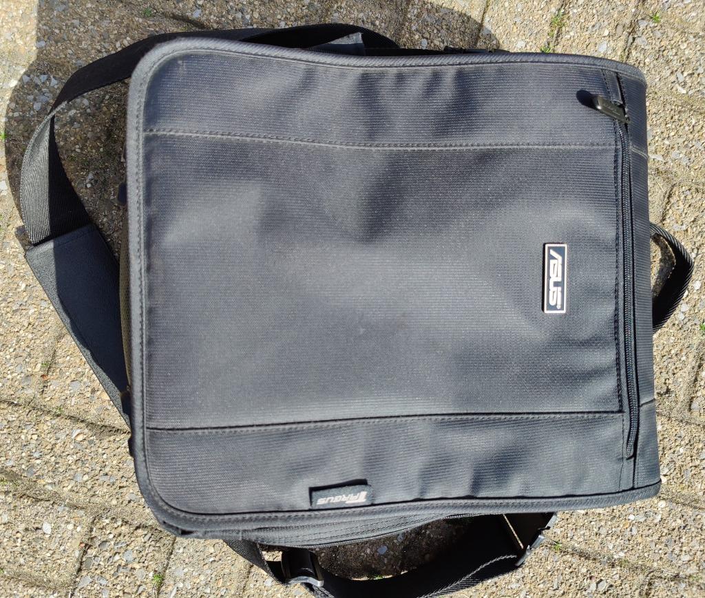 Targus rugzak voor laptop, Ophalen of Verzenden, 17 inch of meer, Zo goed als nieuw, Rugzak