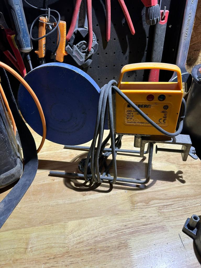 Geberit KSS-160 lasspiegel, Doe-het-zelf en Bouw, Ophalen, Zo goed als nieuw