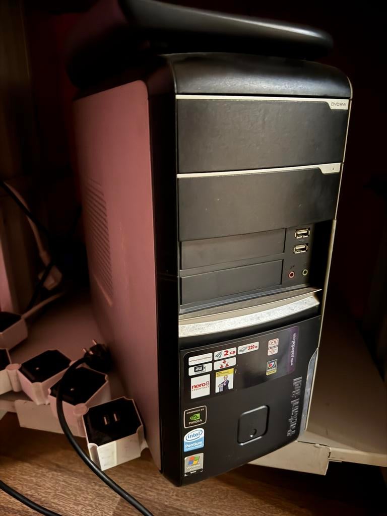 Packard Bell Imedia D2500, Computers en Software, Desktop Pc's, Gebruikt, HDD, 2 tot 3 Ghz, Ophalen of Verzenden