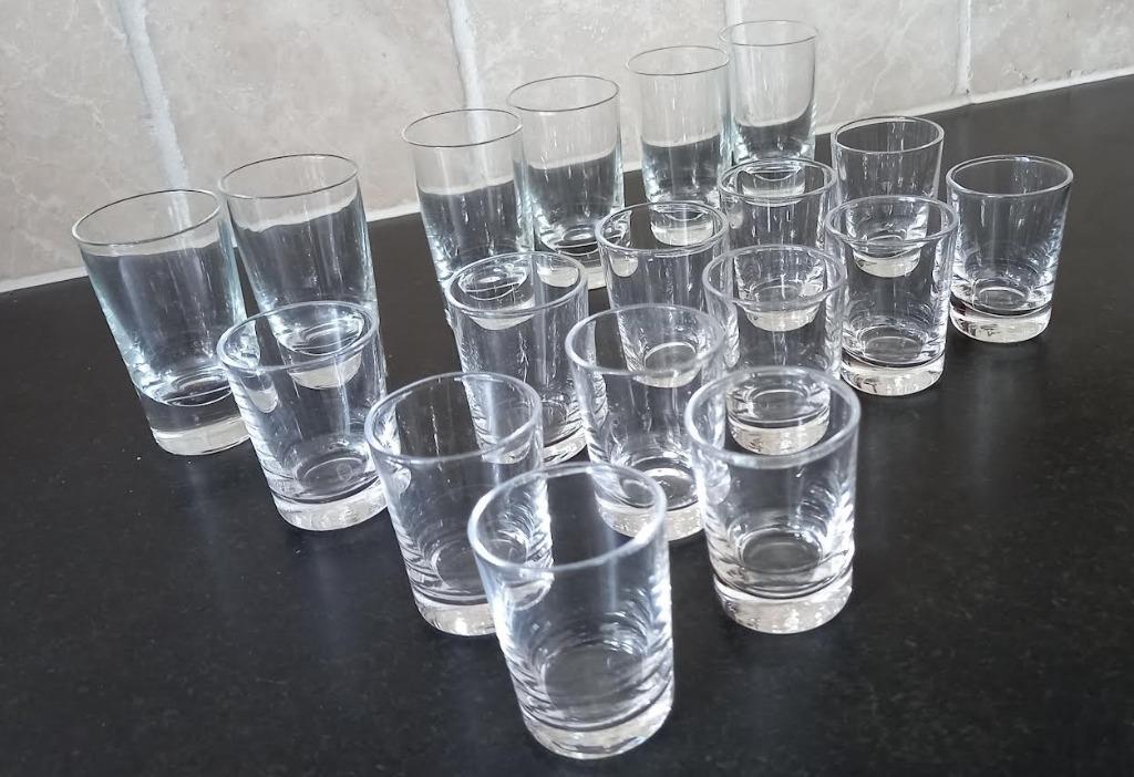 Shotglaasjes 18 stuks, Ophalen of Verzenden, Zo goed als nieuw, Borrel- of Shotglas