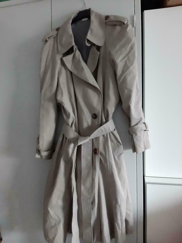 Imperméable, Enlèvement, Porté