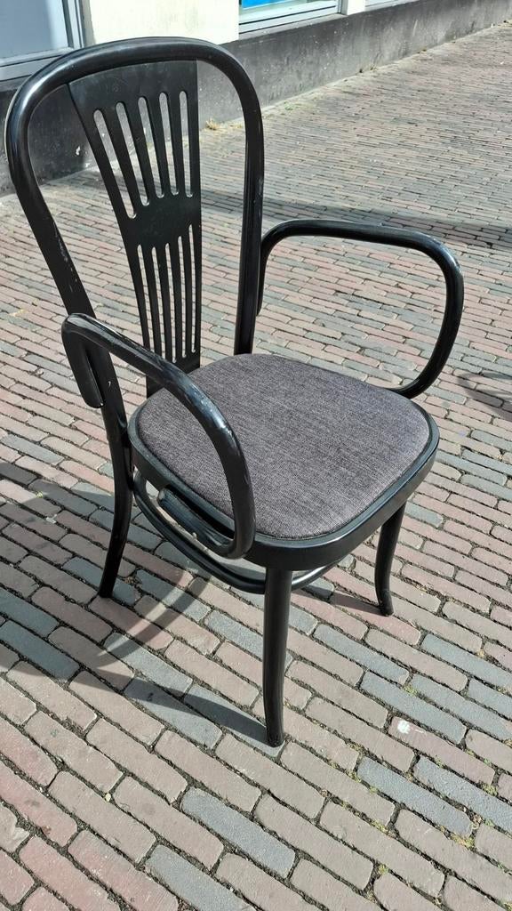 18 boog thonet cafe horeca stoelen HUTTEN bentwood partij!, Huis en Inrichting, Stoelen, Ophalen of Verzenden, Zo goed als nieuw