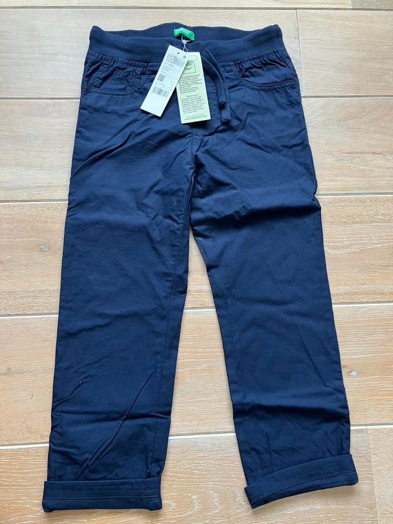 Nieuwe Benetton jongens broek donkerblauw maat 110/5j, Broek, Nieuw, Ophalen of Verzenden, Jongen