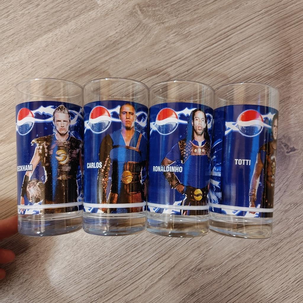 Diverse pepsi voetbal glazen kompany beckham ronaldinho, Enlèvement ou Envoi, Comme neuf