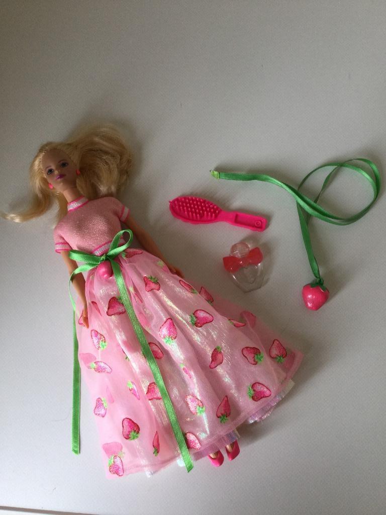 Barbie Mattel aardbeiensorbet met alle toebehoren, Ophalen of Verzenden, Barbie