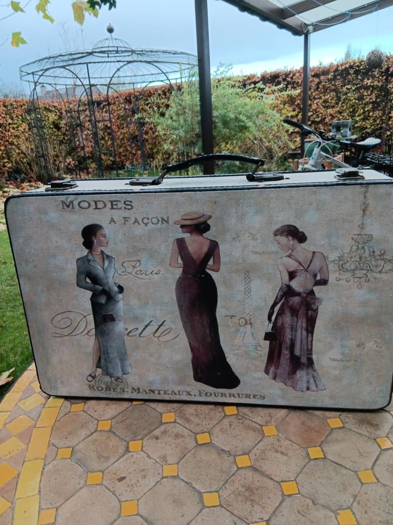 Zeer mooi stevig koffertje in fin de siecle stijl 40 cm x 24, Ophalen of Verzenden