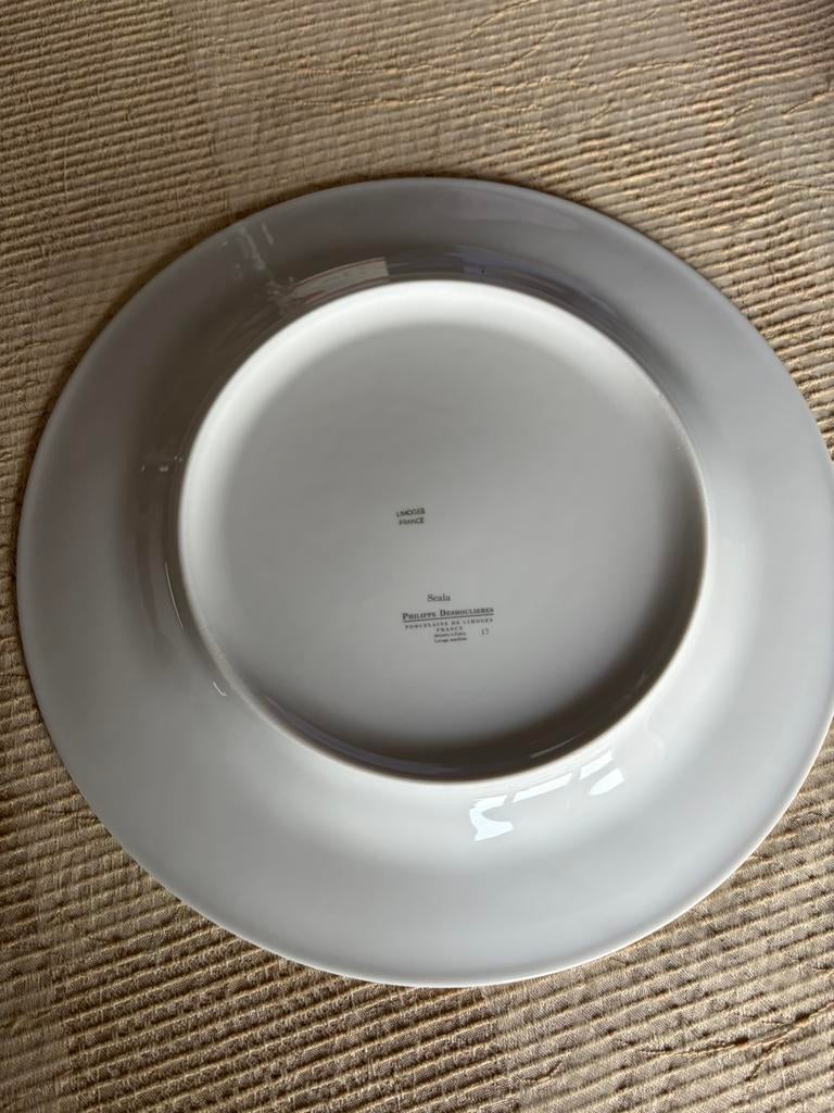 8 assiettes en porcelaine, Assiettes(s), Comme neuf, Enlèvement, Autres styles