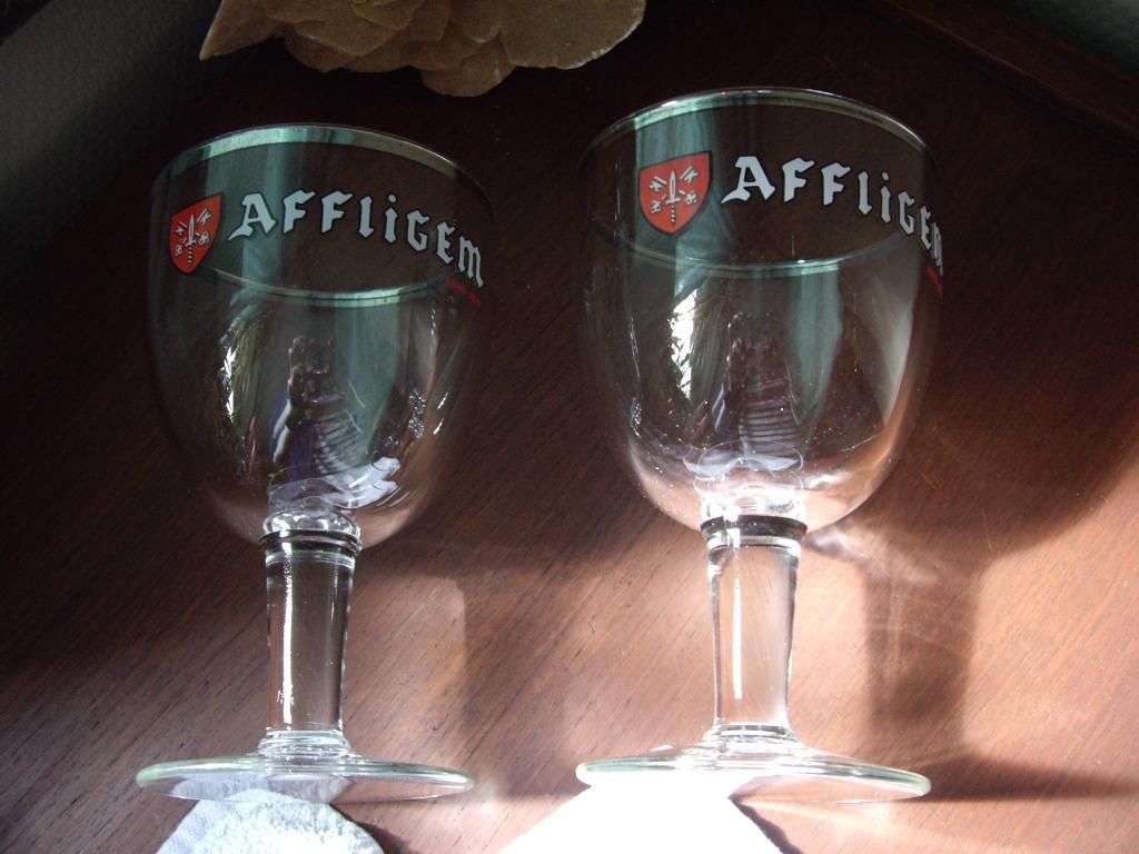 2 Anciens verres à Affligem anno 1074., Enlèvement ou Envoi, Neuf, Verre ou Verres, Autres marques
