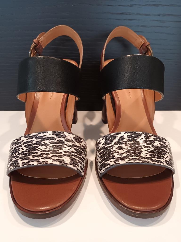 Aerin sandalen met hak maat 39, Kleding | Dames, Ophalen, Bruin, Nieuw, Schoenen met hoge hakken