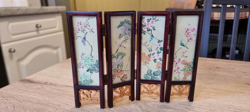 Kleine Chinese tafel paravent met mooie afbeeldingen, Huis en Inrichting, Ophalen of Verzenden, Zo goed als nieuw