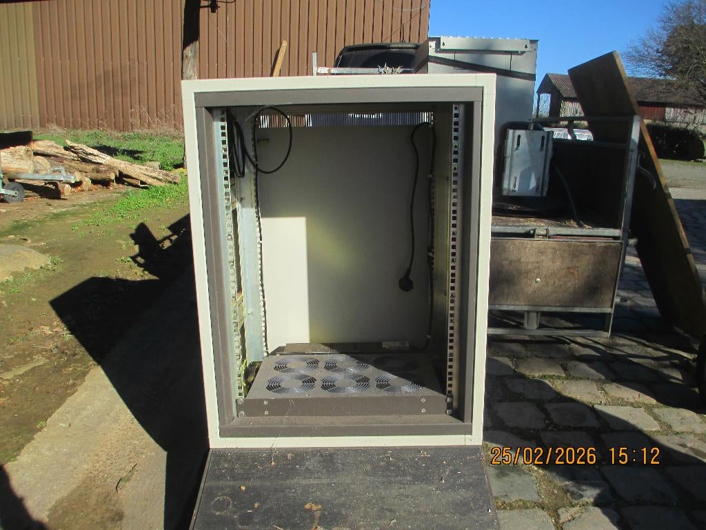 Opruiming 19 inch rack, Ophalen, Gebruikt