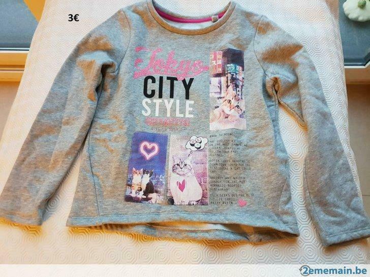 Sweat fille C&A gris 'chats' taille 134/140, Enlèvement ou Envoi, Utilisé, Fille, Pull ou Veste