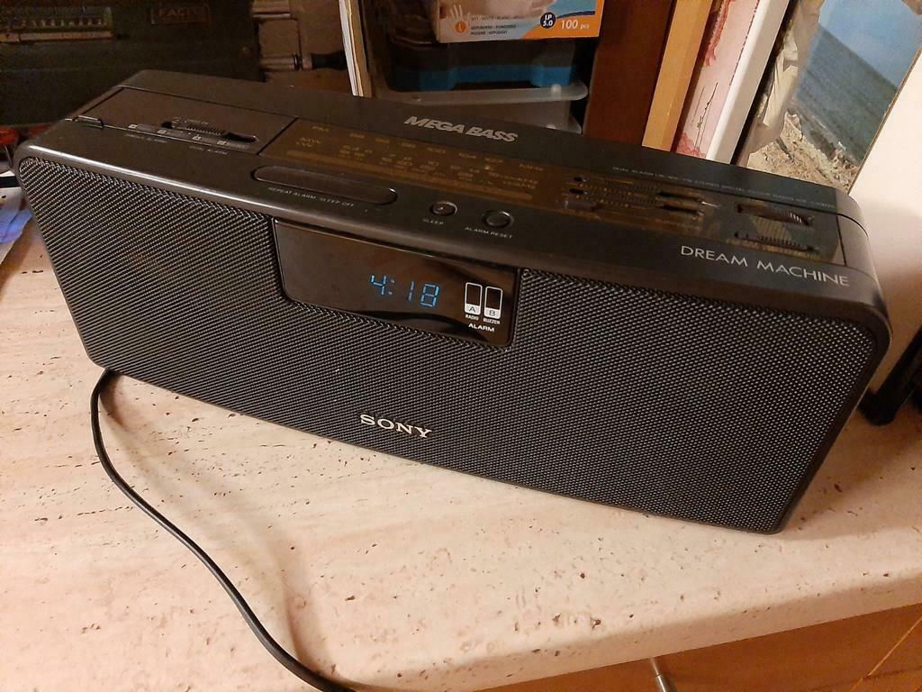 SONY radio clock ICF CS 970L stéréo MEGABASS 1980, Enlèvement ou Envoi, Comme neuf, Radio