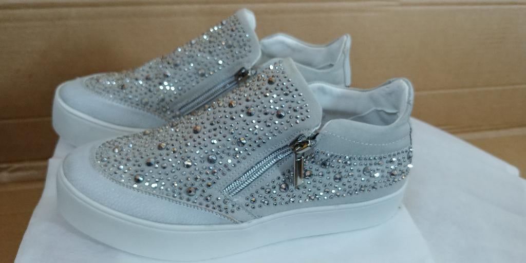 Sneakers SHINE LIKE A DIAMOND M37 NEW, Vêtements | Femmes, Chaussures, Neuf, Sneakers et Baskets, Autres couleurs, Enlèvement ou Envoi