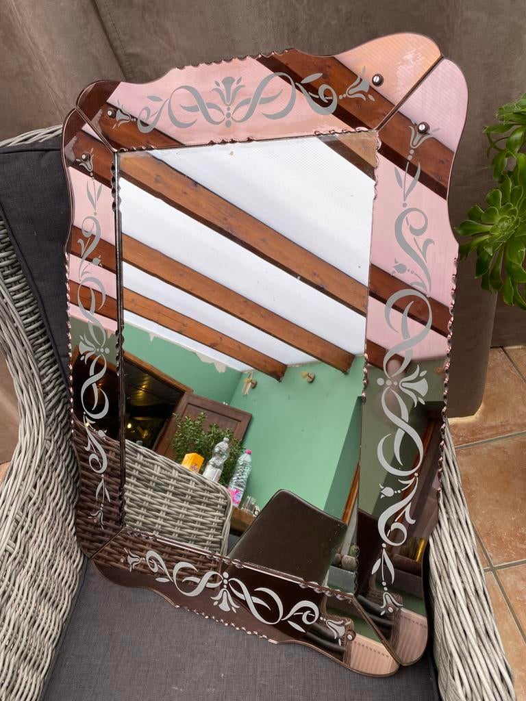Ancien grand miroir de style avec contoure en verre rosé, Enlèvement