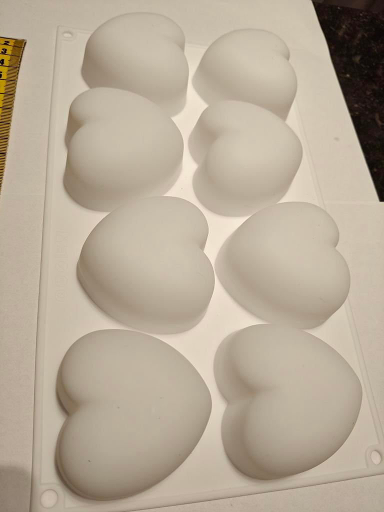 Siliconen vorm – 8 x 3D hartjes – NIEUW 

Te koop, Ophalen of Verzenden, Bakvorm