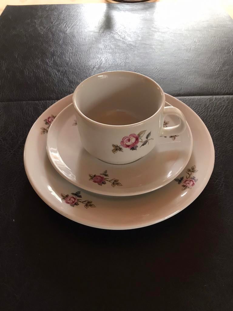 Koffie servies, 6 tassen, ondertassen en dessertborden, Ophalen of Verzenden, Gebruikt