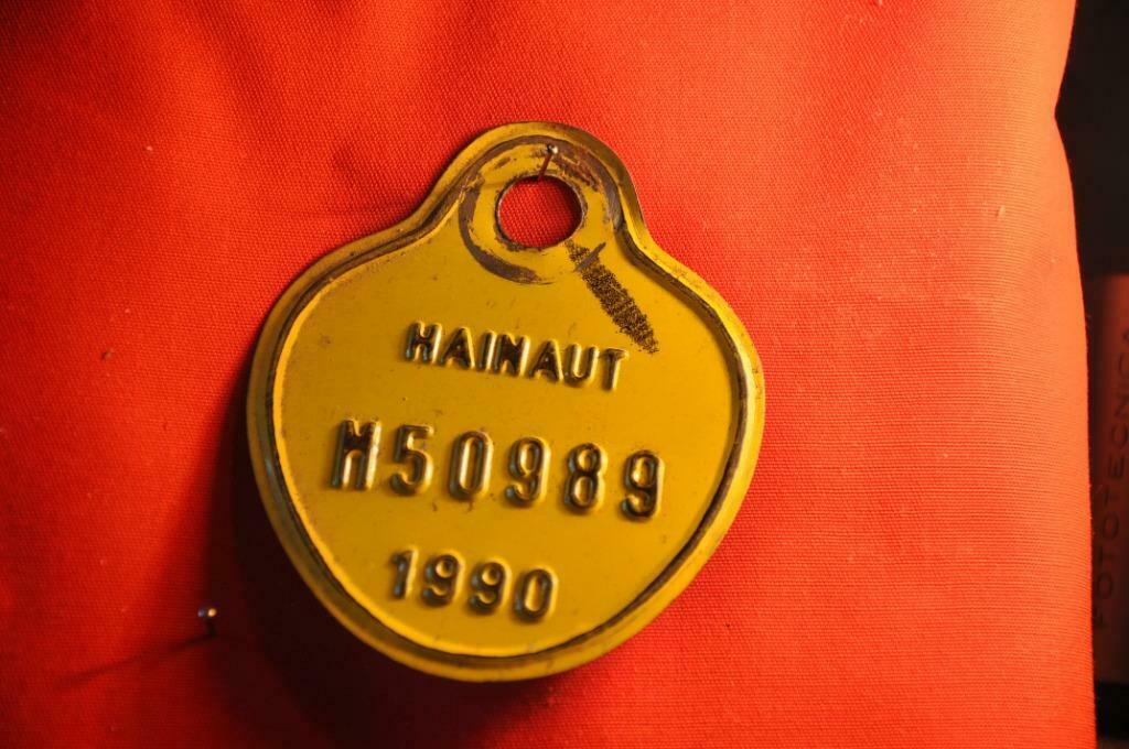 §  plaque de velomoteur hainaut 1990, Enlèvement ou Envoi, Utilisé