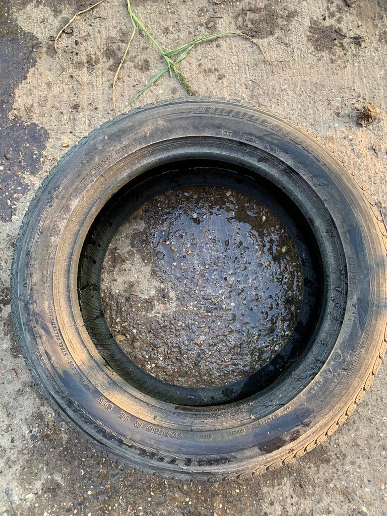 Pneu de voiture Bridgestone, Enlèvement ou Envoi
