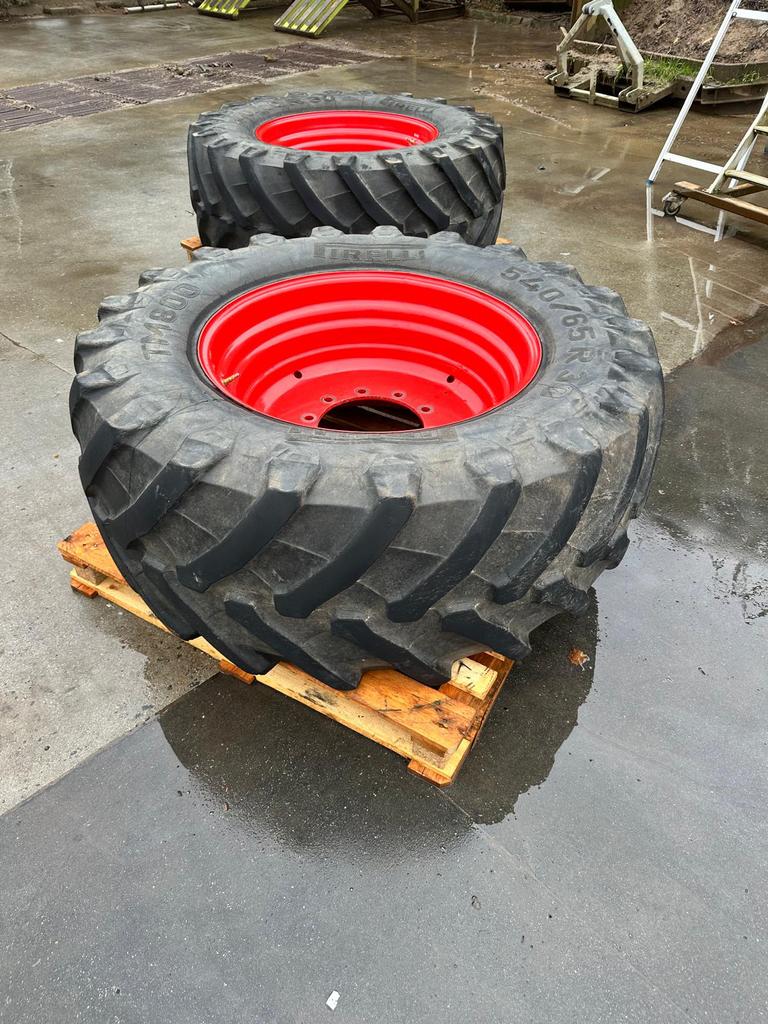 Pirelli tm 800 + fendt velgen, Ophalen