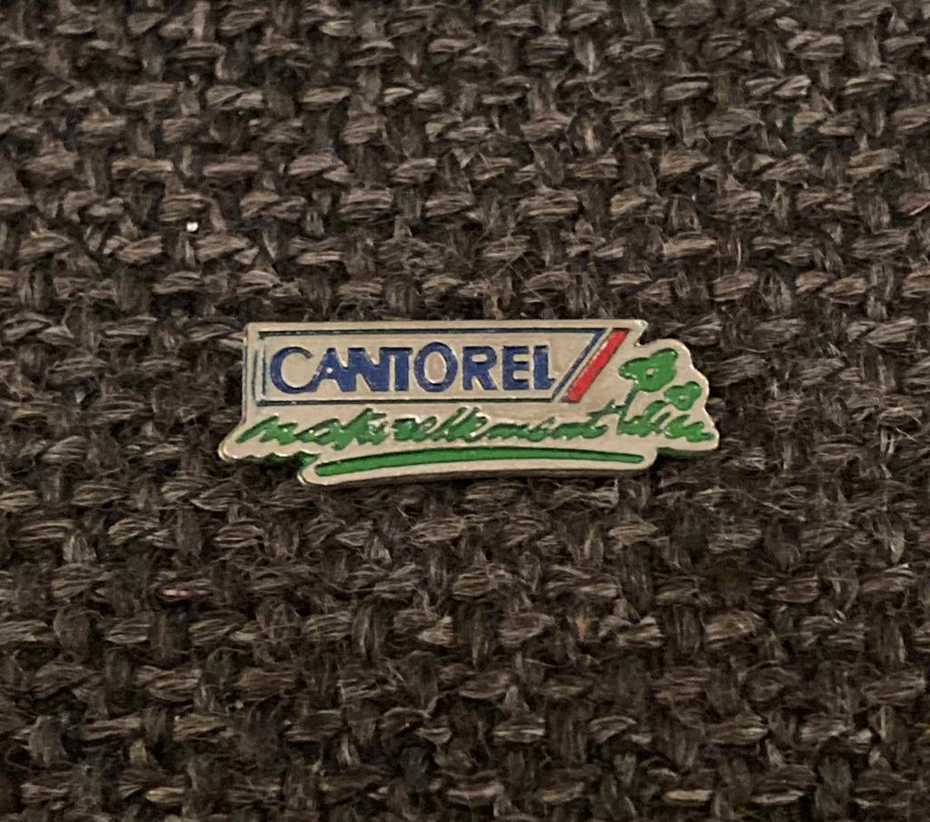 PIN - CANTOREL - KAAS - FROMAGE - CHEESE, Envoi, Utilisé, Marque, Insigne ou Pin's