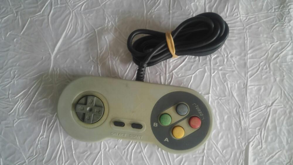 Vintage 2 manettes nintendo Nec Super, Enlèvement ou Envoi, Utilisé