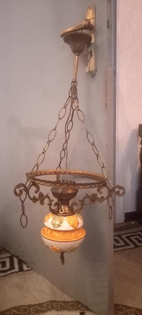 Ancien lustre, Enlèvement ou Envoi