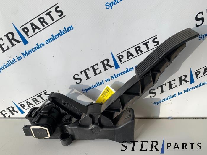Gaspedaal van een Mercedes A-Klasse, Auto-onderdelen, Interieur en Bekleding, Mercedes-Benz, Gebruikt, 3 maanden garantie, Ophalen of Verzenden
