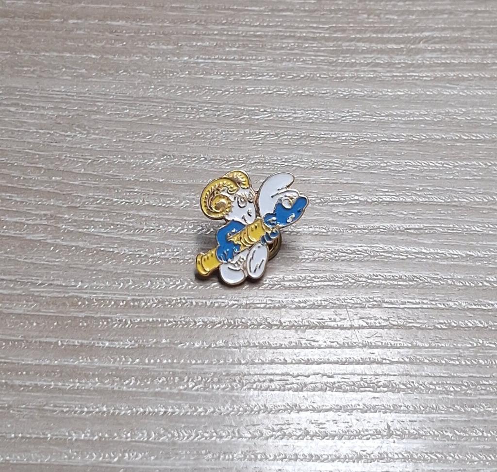 PIN - SMURF - DE SMURFEN - SCHTROUMPF - LES SCHTROUMPFS, Envoi, Utilisé, Figurine, Insigne ou Pin's