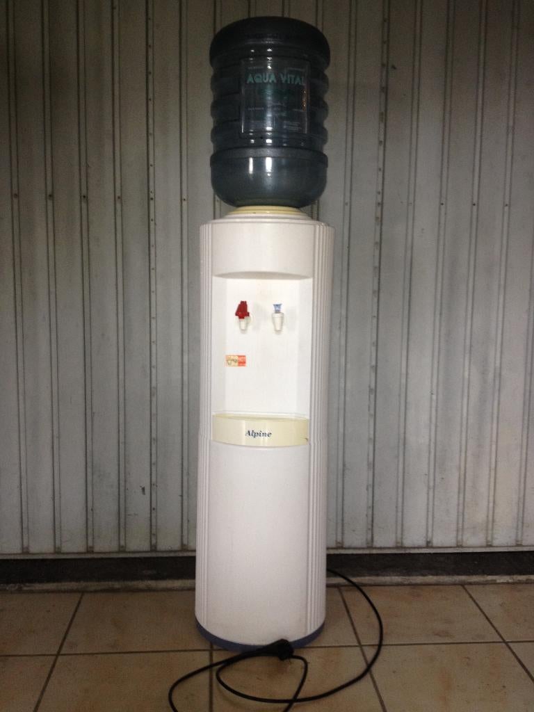 distributeur d'eau, Enlèvement, Utilisé