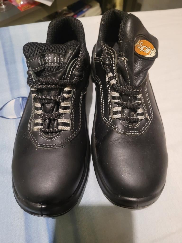 Chaussures de securité de marque Jallatte, Ophalen