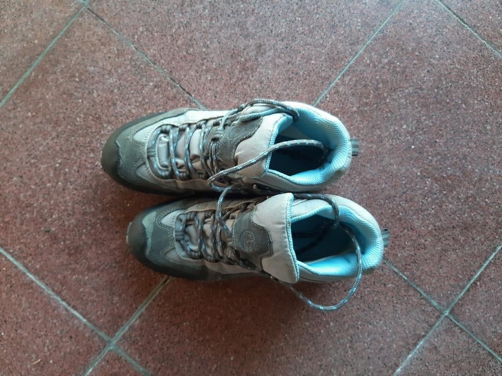 1 paire de chaussures de randonnée pour femme et 1 paire de, Enlèvement, Utilisé